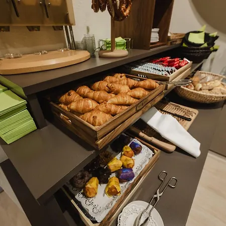 מלון Kaiserhof 4*