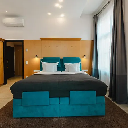 מלון Kaiserhof 4*