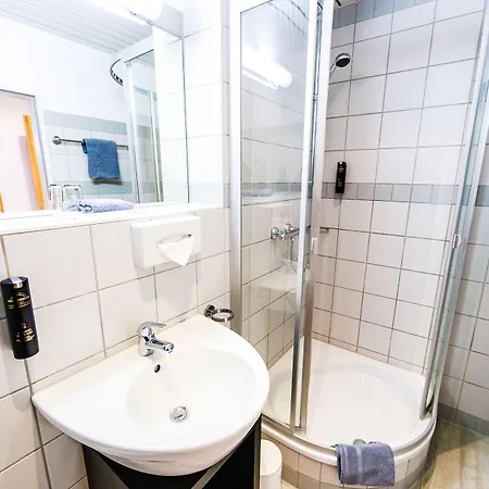 Kaiserhof מלון 4*