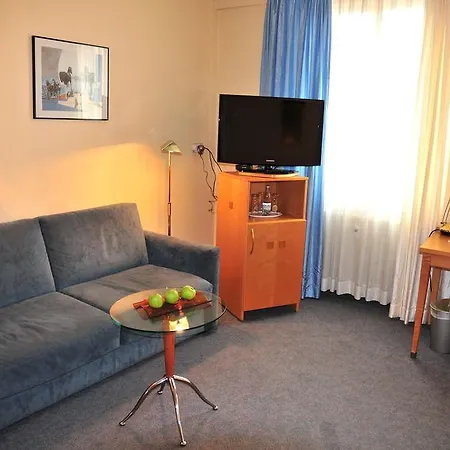 Kaiserhof Hotel 4*